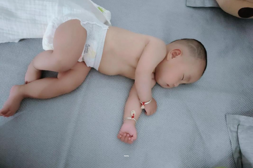 河间宝宝老打喷嚏怎么办